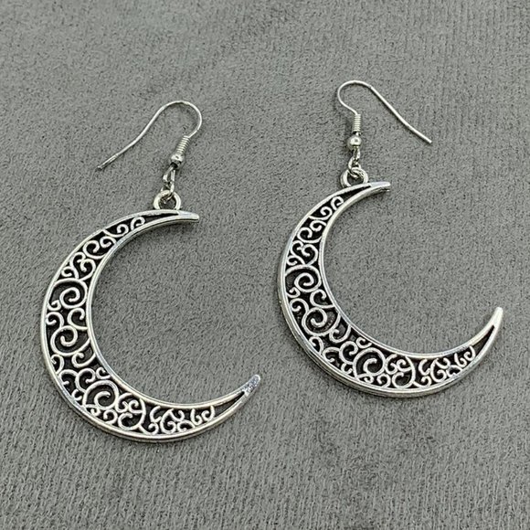 Jewelry - 💞925 Silver Plated Trendy Ethnic Moon Drop Earrings, MLNN1147